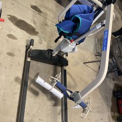 Invacare - Reliant Electric Patient Lift with 450 lb Capacity and Manual Low Base - White