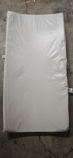 Free Baby Crib Mattress White Vinyl