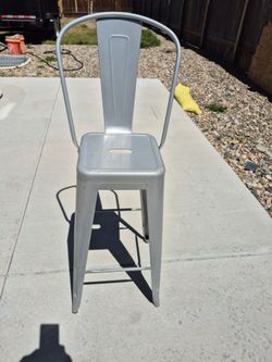 All season weather high chairs