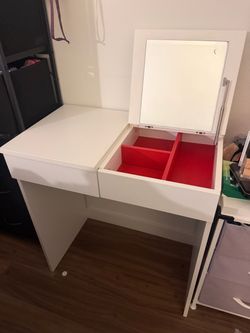 Ikea Dressing Table (Make-up desk)