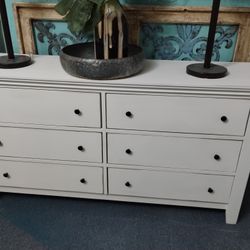 CUTE DRESSER AT PICKY PINCHERS 3643 5TH AVE N ST PETE OPEN WEDNESDAY THRU SATURDAY NOON TO 6 SUNDAY NOON TO 4 