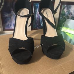 Black Tall Heels 8/12