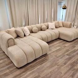 Gorgeous Modern Beige Sectional With Cute Matching Pillows - SAME DAY DELIVERY - No Credit Needed - $0 DOWN