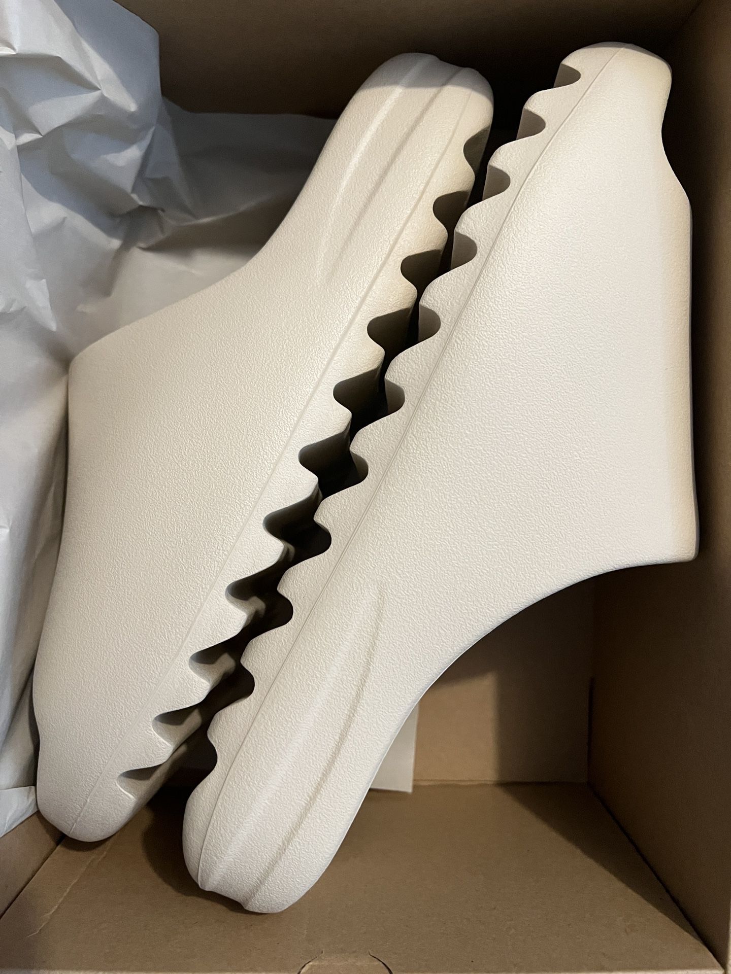 Adidas Yeezy Slide Bone FZ5897 Size 14 Men 15.5 Women In