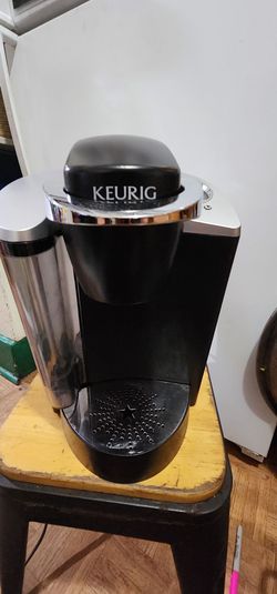 KEURIG coffee maker