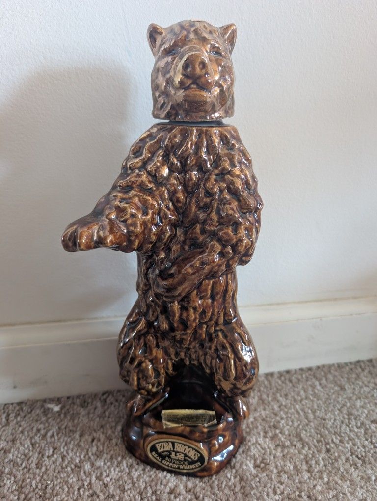 1968 Ezra Brooks Empty Whiskey Decanter Standing Brown Grizzly Bear