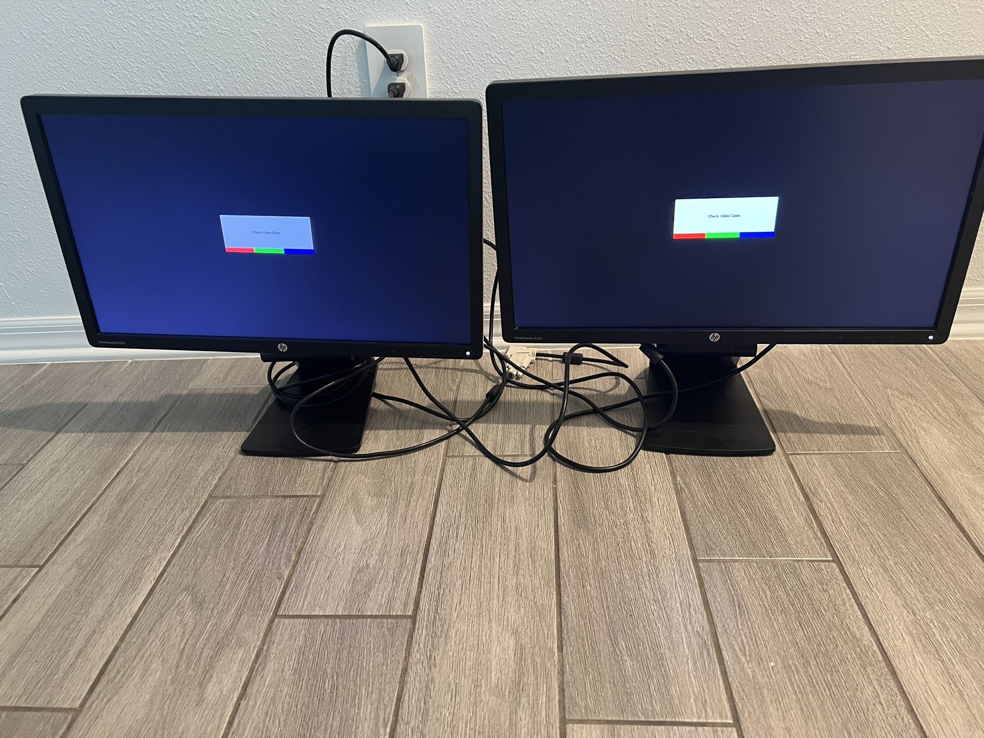Two Monitors HP