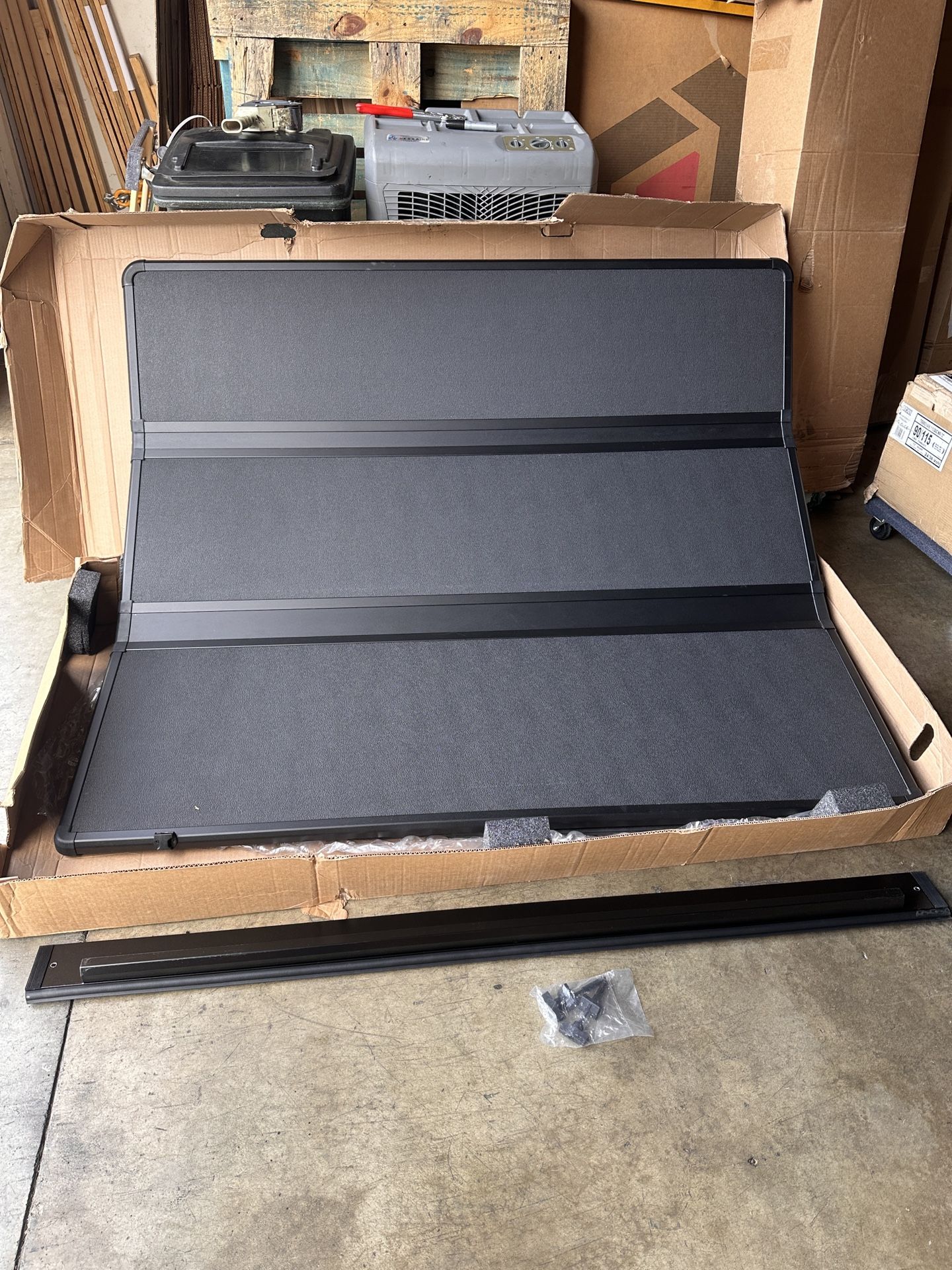 Extang Solid Fold 2.0 Toolbox Tonneau Fits 20 to 25 Silverado /Sierra 1 500 and HD 6'10" use with 18-20" Tollbox.