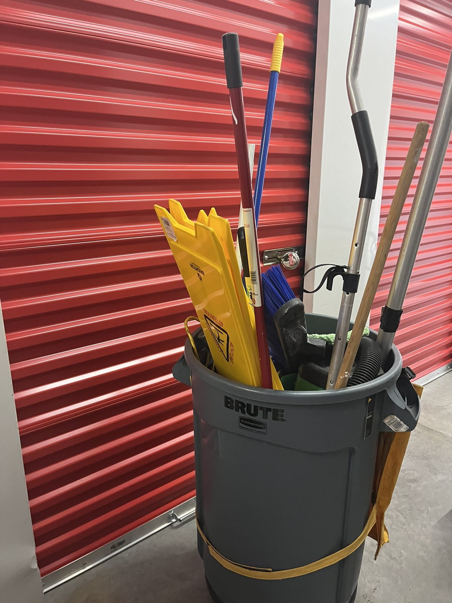Cleaning Basquet