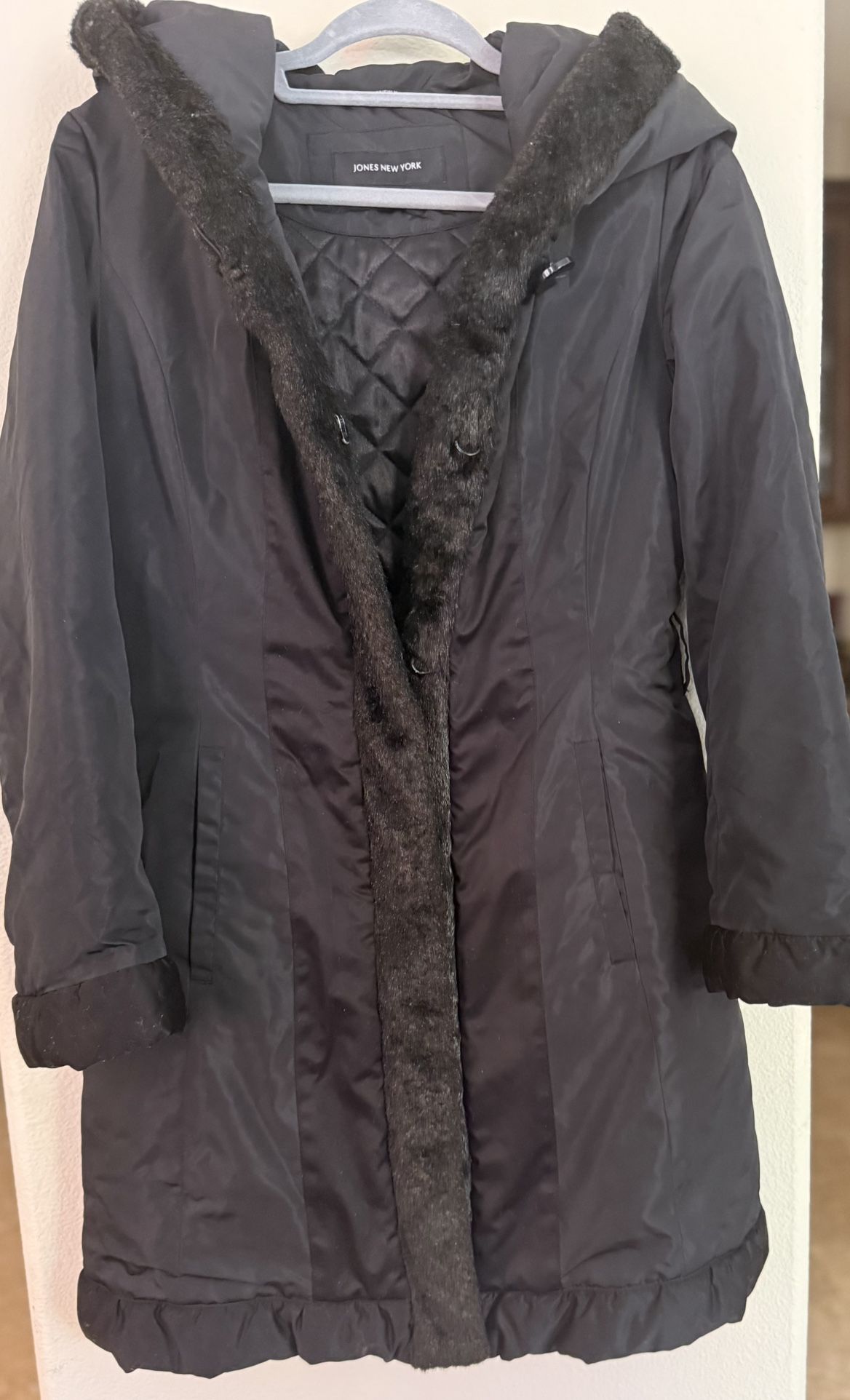 Women’s Jones of New York Black Jacket W/ Faux Fur Trim Size XS Mid Thigh Length