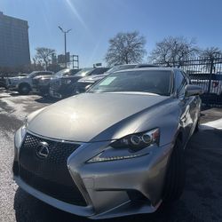 2016 LEXUS SEDAN