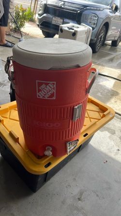 Igloo Cooler