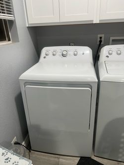 GE White Front-Load Gas Dryer
