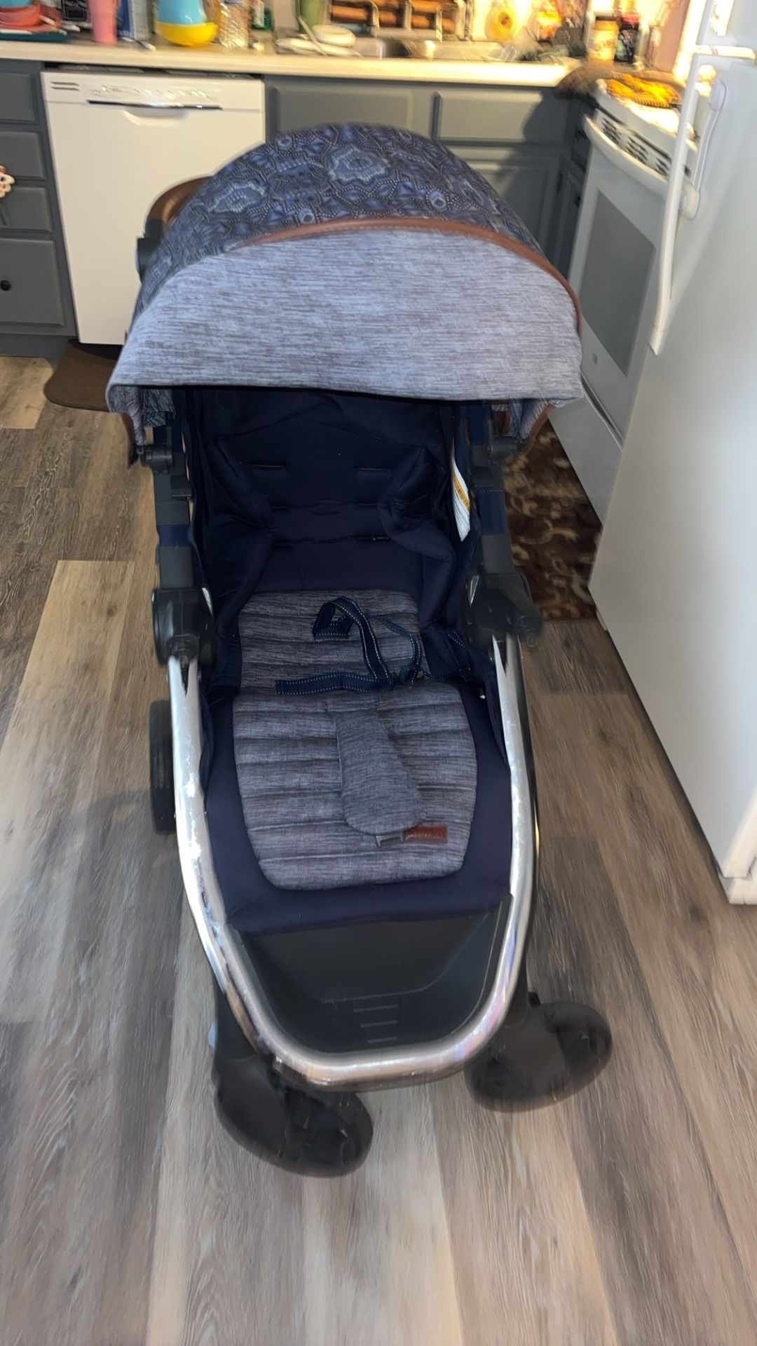 Stroller 