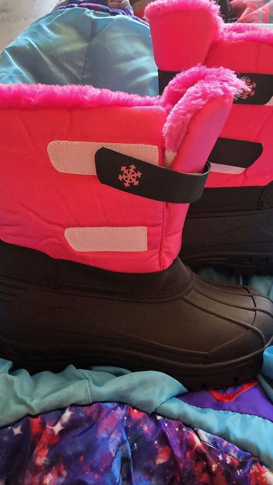 Size 4 Snow Boots
