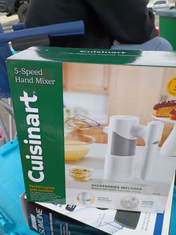 Cuisinart 5 speed Hand mixer