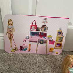 Barbie Pet Care Center