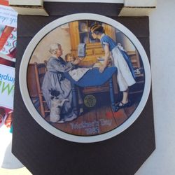 Norman Rockwell 1983 Mother's Day Collectors Plate