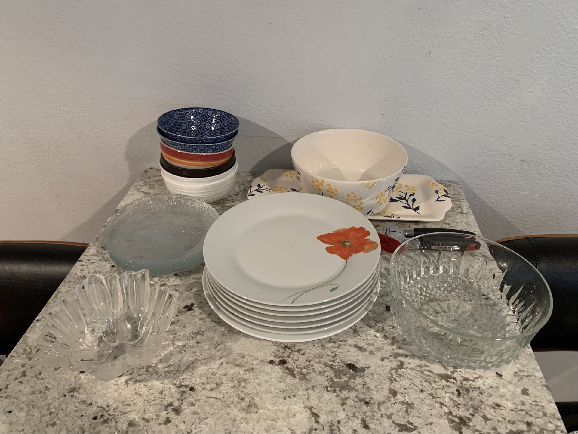 Plates Bowls 