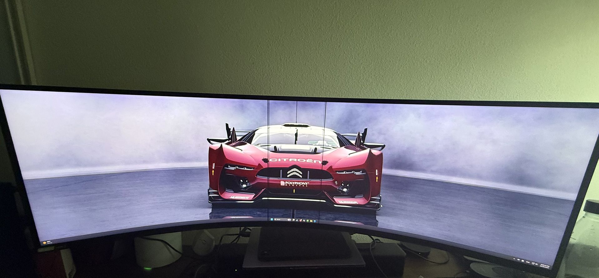 SAMSUNG Odyssey 49-in 5K QHD 1440p Gaming G9 Computer Monitor LC49G97TSSNXDC