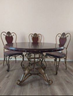 FREE Kitchen table or dining room table