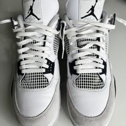 JORDAN 4 RETRO 'MILITARY BLACK SIZE 13” 