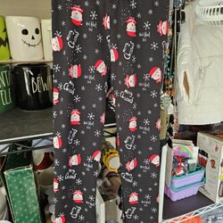 Med New Santa Leggings Guessing About Size 4
