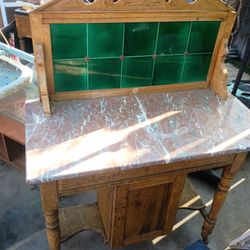 antique Victorian/Edwardian washstand (late 1800s–early 1900s