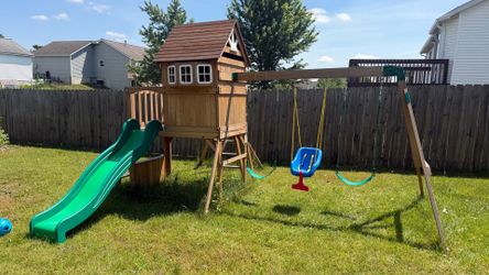 Backyard Discovery Montpelier Cedar Playset