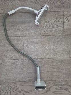 Flexible gooseneck tablet/ipad/phone holder