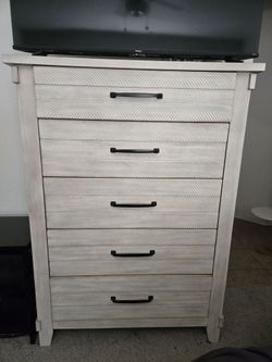 2 Dressers Like New