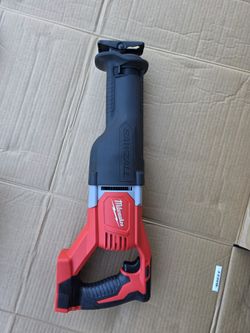 Milwaukee M18 Sawzall 