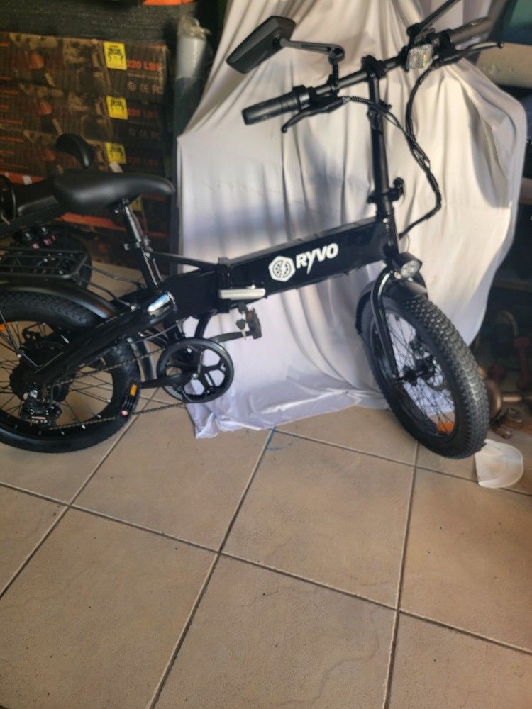 Ryvo Electric Bicycle 1200w 26mph
