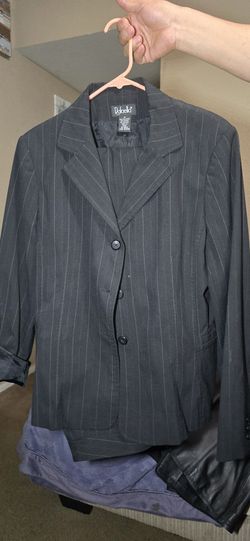Woman's Suit Xl. $45