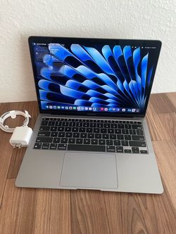 MacBook Air 13 (M1 chip / Latest OS 26 Tahoe) 8GB Memory Good Laptop (90 % + Battery)
