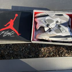 Jordan 4 military