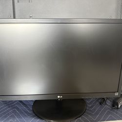 Two 24” LG Monitors