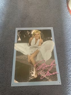 Metal Marilyn Monroe Sign