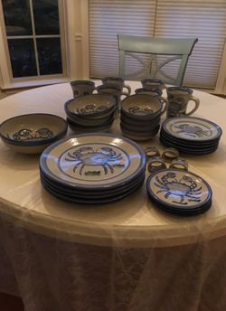 Hadley Crab Pottery