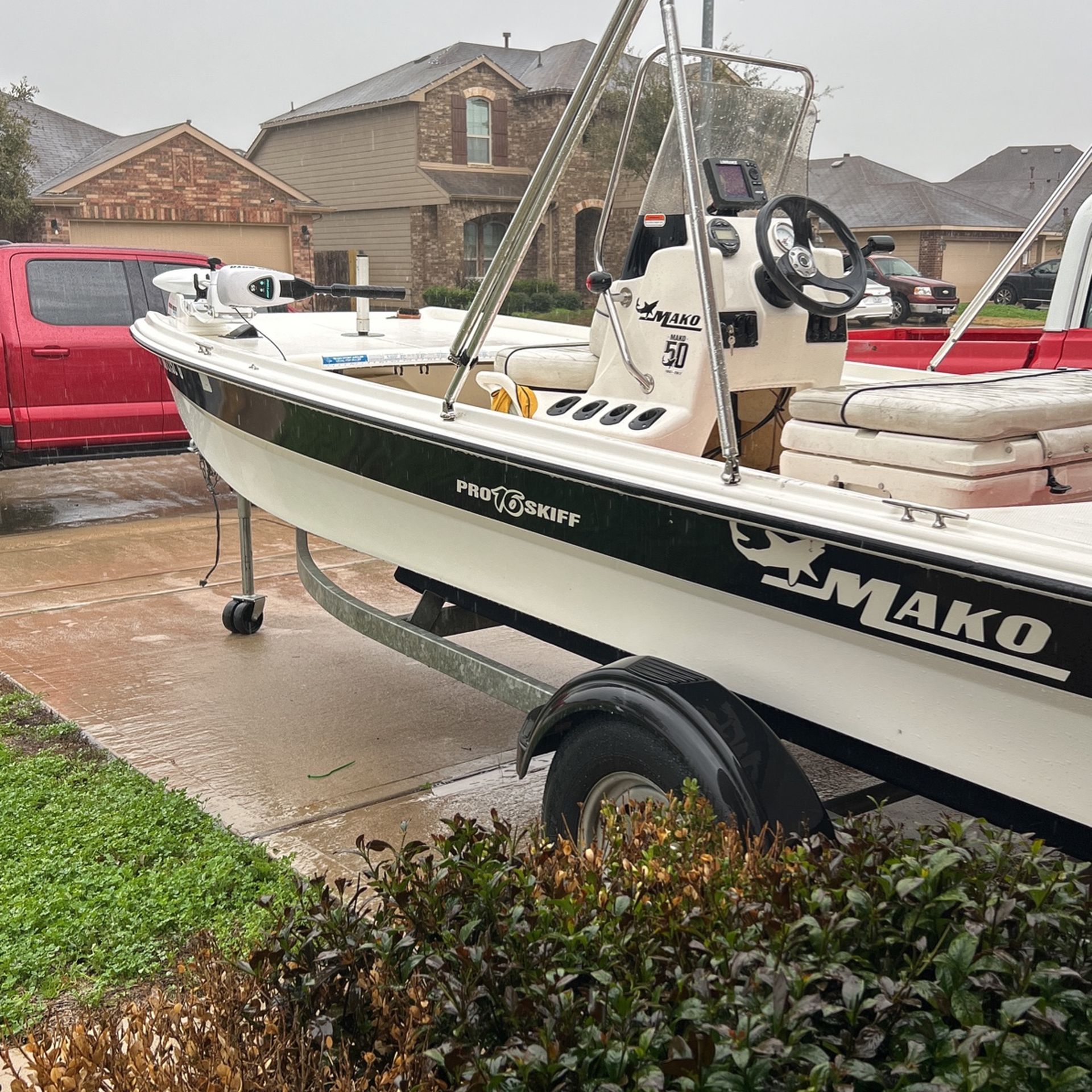 2017 Mako Boat