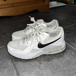 Nike Air Max’s/Men’s 8 (trade for nintendo switch games)