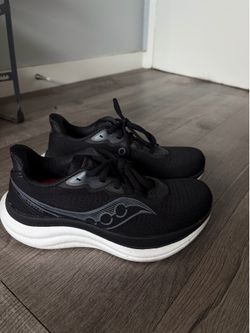 Running Shoes Saucony size 6.5W
