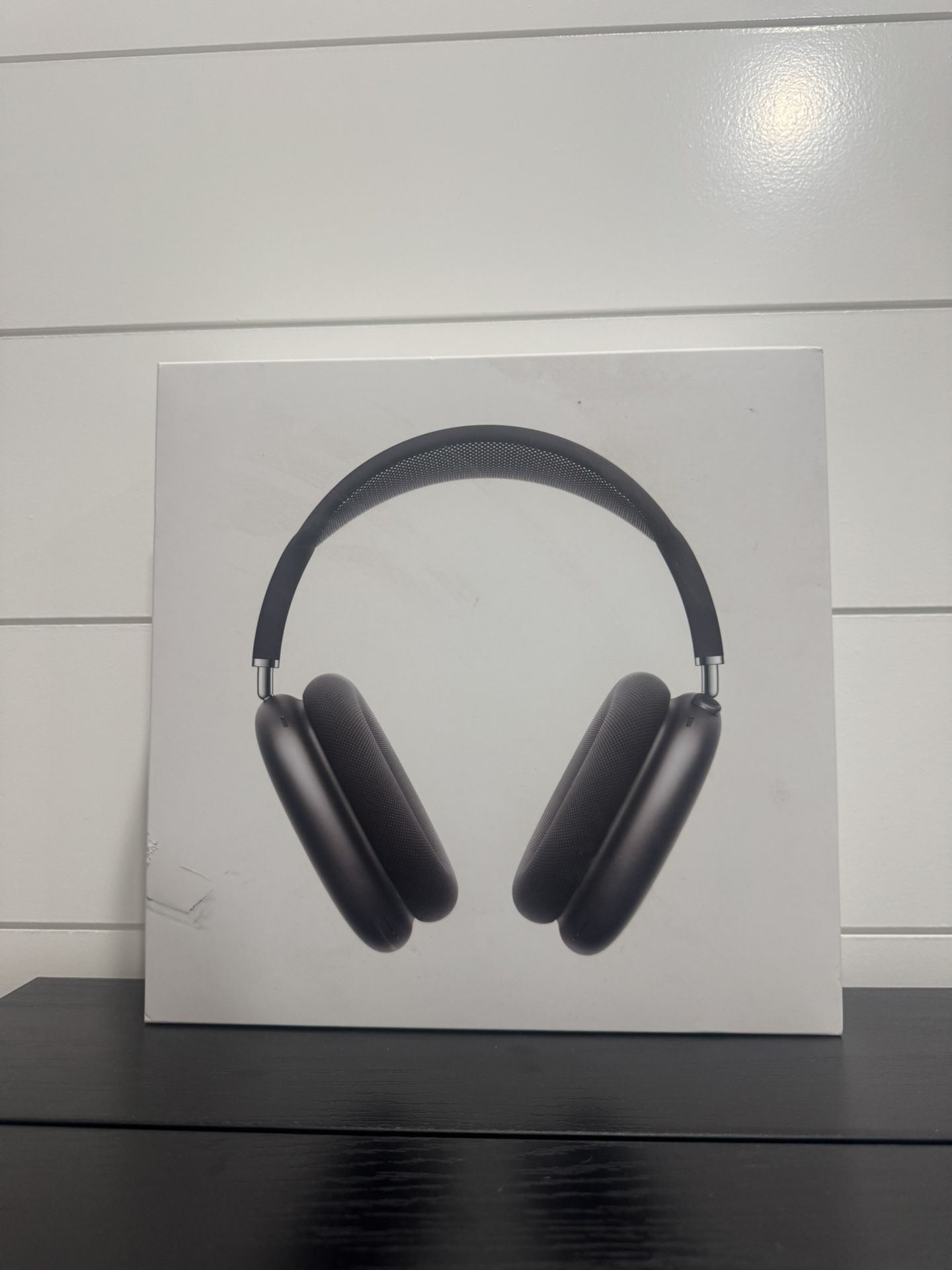 Airpod Maxes (authentic)