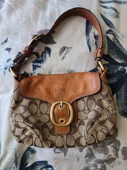 Vintage Coach Y2K Bleeker Buckle Shoulder Bag