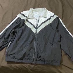 Women’s/Teen VS Pink Windbreaker