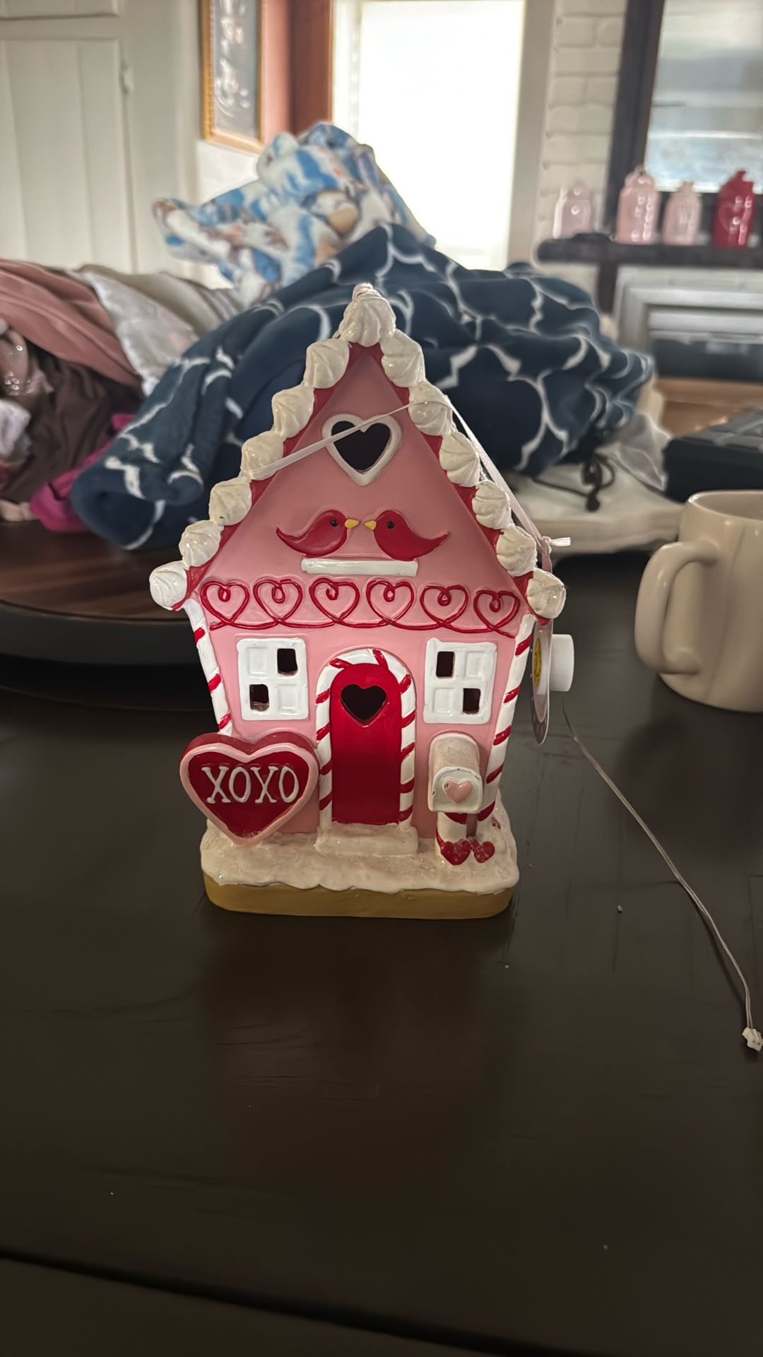 LED Valentine house gingerbread style 10 x 8