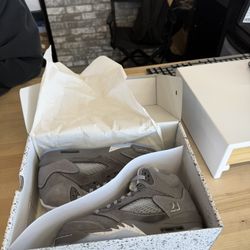Air Jordan 5 "wolf grey" size 4.5y (6 women's)