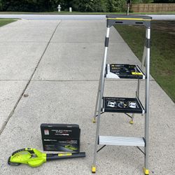 Gorilla 4.5 Ft Ladder + Free Leaf blower 