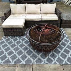 Outdoor Couch + Table + FREE RUG