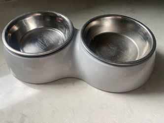 Pet bowl set